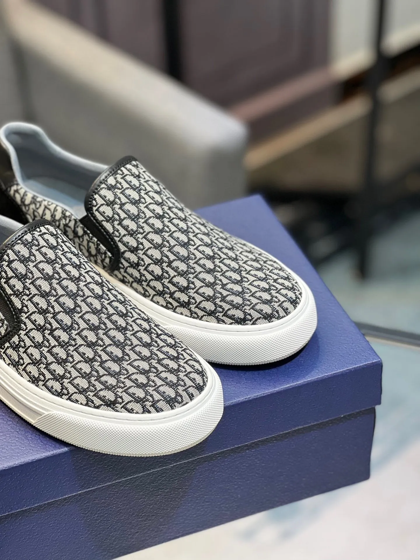 Men's shoes 💰380 The latest DiOr shipment, using imported top-grade jacquard fabric with cowhide design 👍 Breathable mesh lining, comfortable to wear, lightweight, original last mold, official website 1:1, private mold outsole, non-slip, color, multiple colors available, code number 38 to 44 (45 can be ordered)